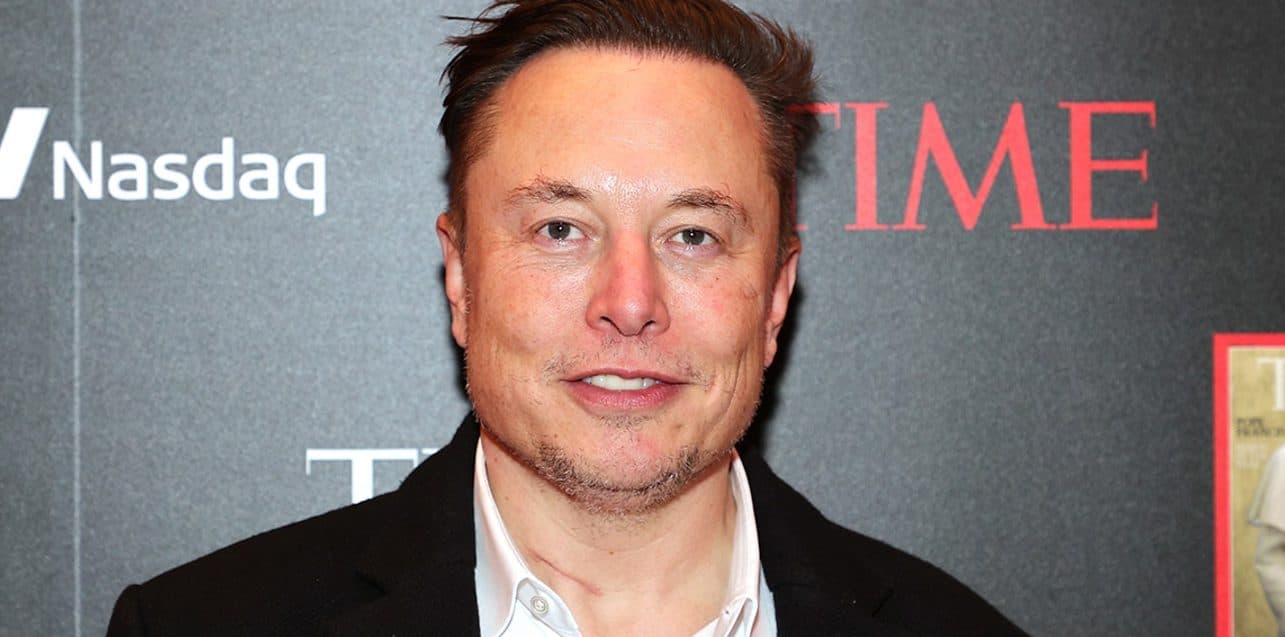 Elon Musk Offers Support To Canadian Truckers Amid COVID Vaccine Mandate